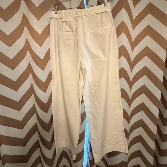 Elegant White Women's Pants - Picture 2 of 4